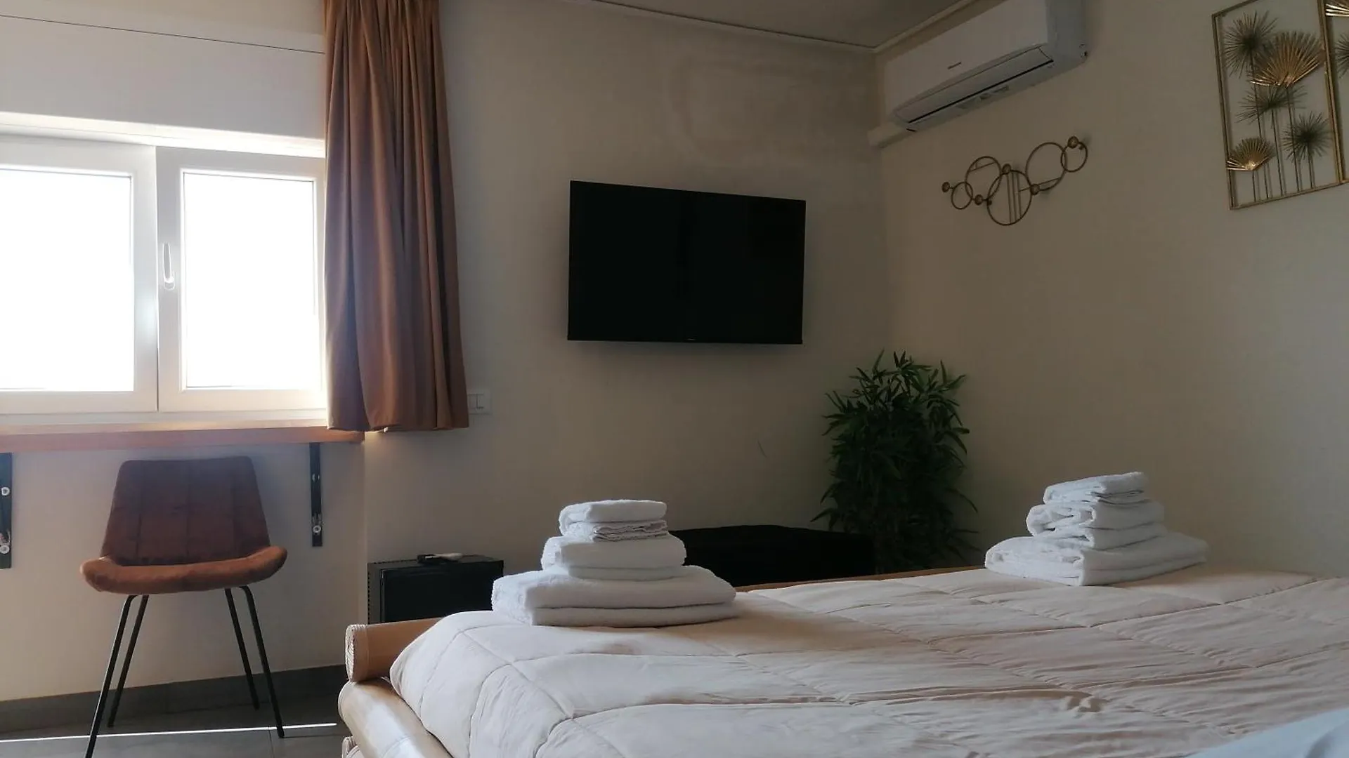 Guest house Asian & Luxury Rooms Fiumicino